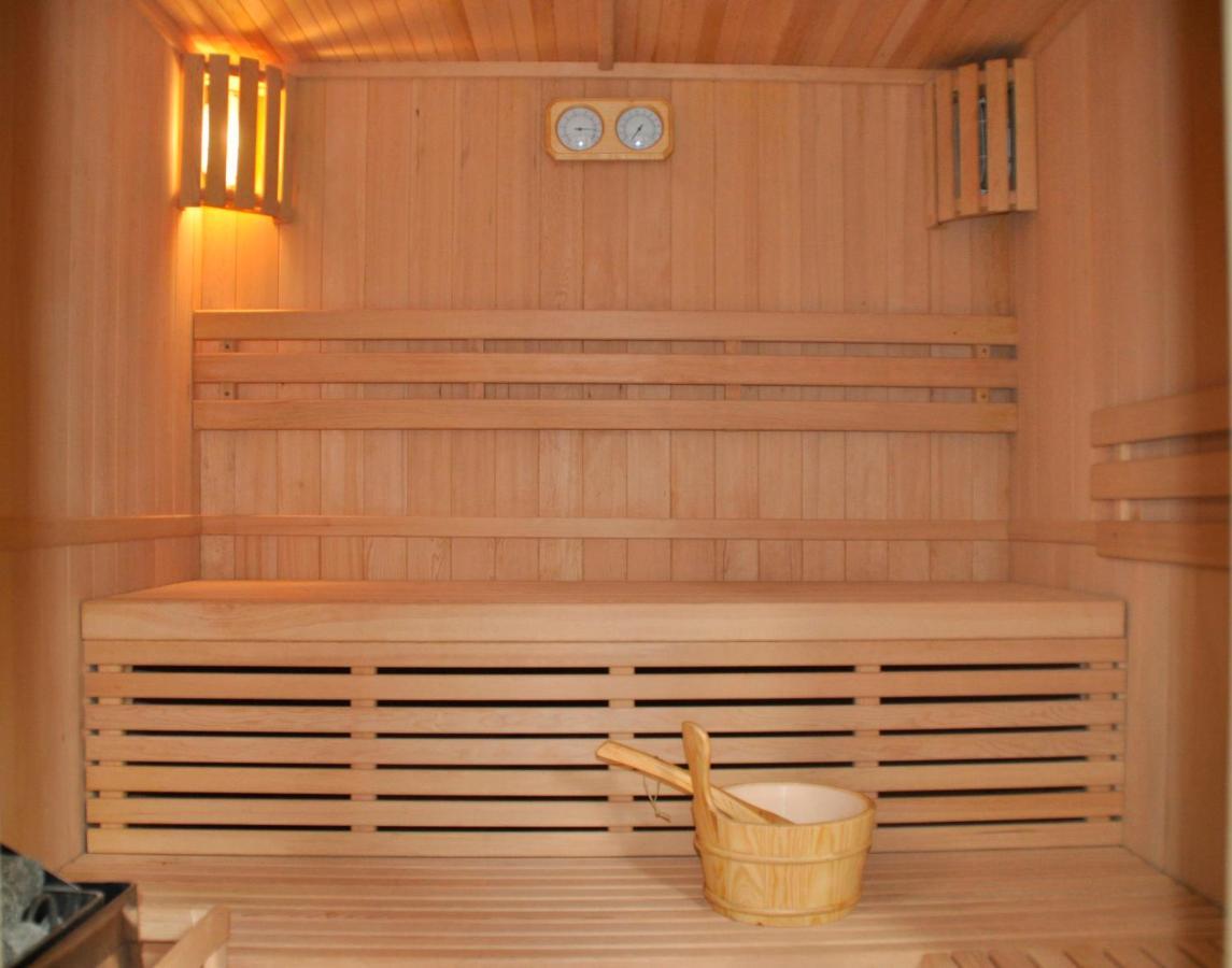 Huis Nummer 7 Met Sauna En 3 Slaapkamers Leeuwarden Exterior foto
